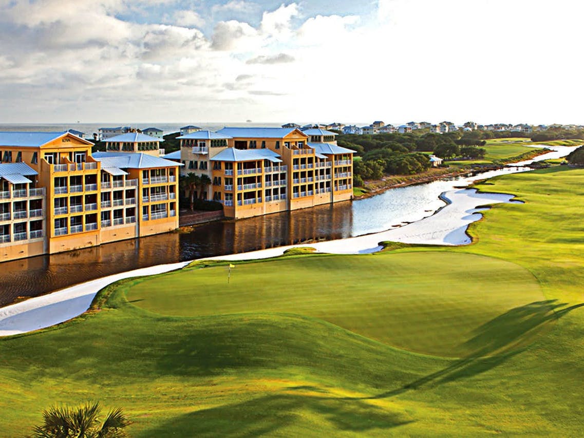 Golf Vacation Rentals, Golf Resort Rentals, Golf Course Villas Vacasa